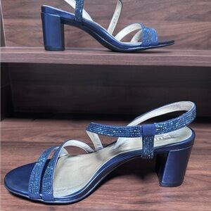 Naturalizer Navy Strappy Heels Vanessa2